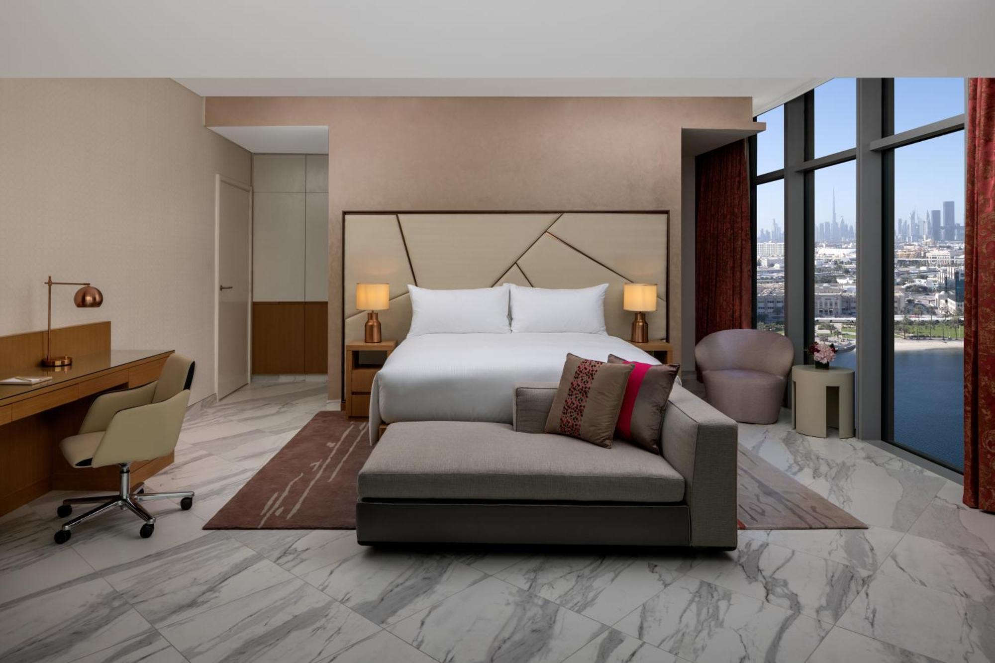 Hilton Dubai Creek Hotel & Residences Esterno foto