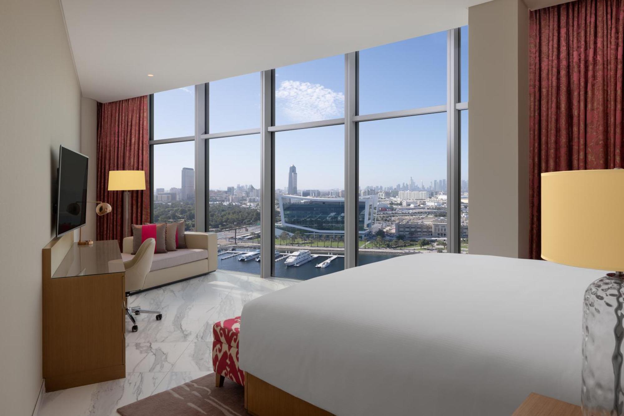 Hilton Dubai Creek Hotel & Residences Esterno foto