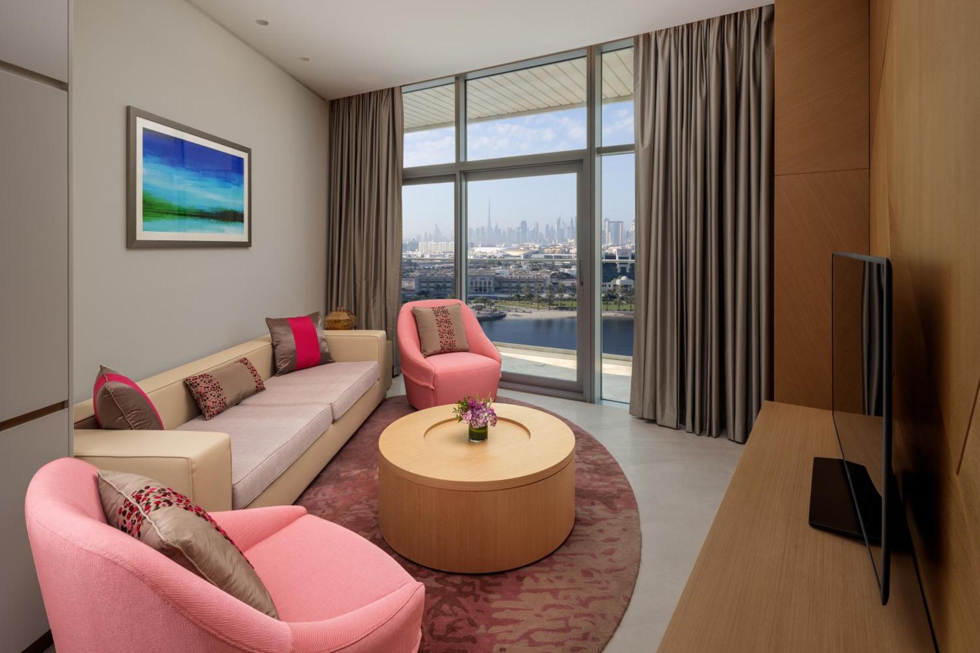 Hilton Dubai Creek Hotel & Residences Esterno foto