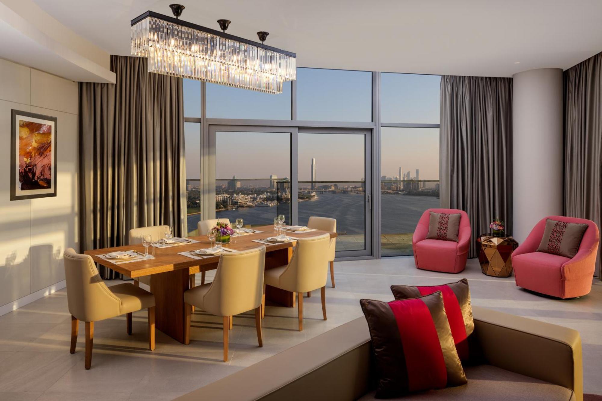 Hilton Dubai Creek Hotel & Residences Esterno foto
