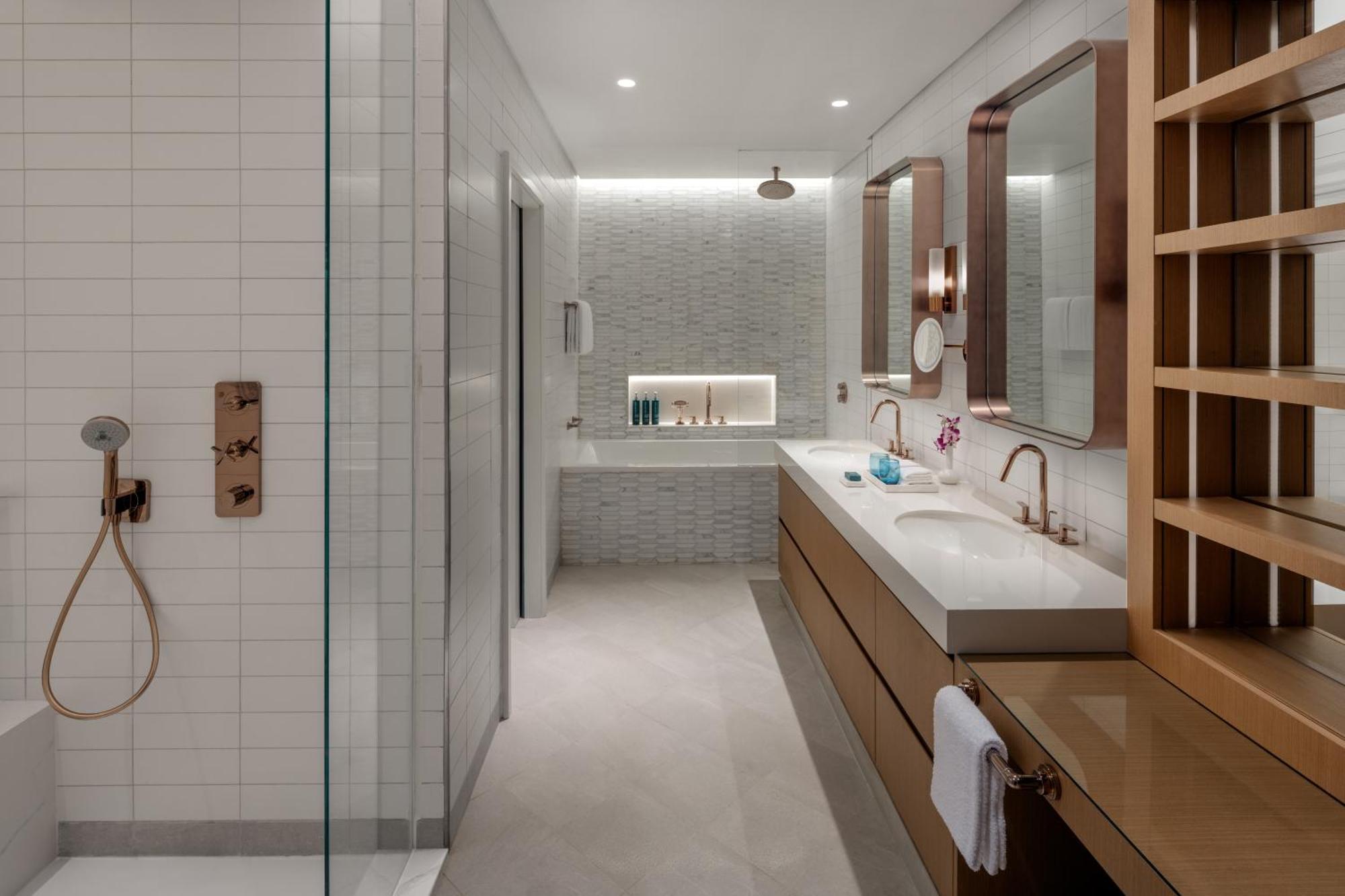 Hilton Dubai Creek Hotel & Residences Esterno foto