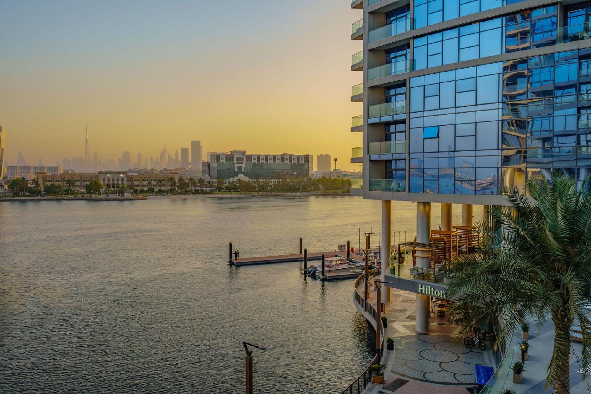 Hilton Dubai Creek Hotel & Residences Esterno foto